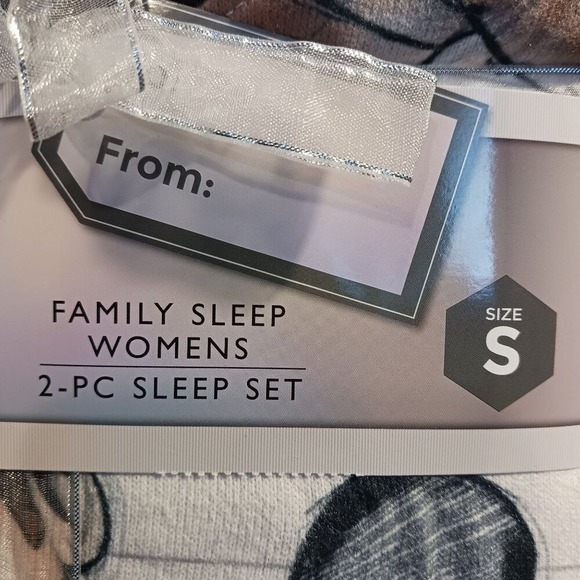 NEW Small Disney 100 Year's 2PC Pajamas, Disney + Marvel + Star Wars PJ's - Picture 8 of 9